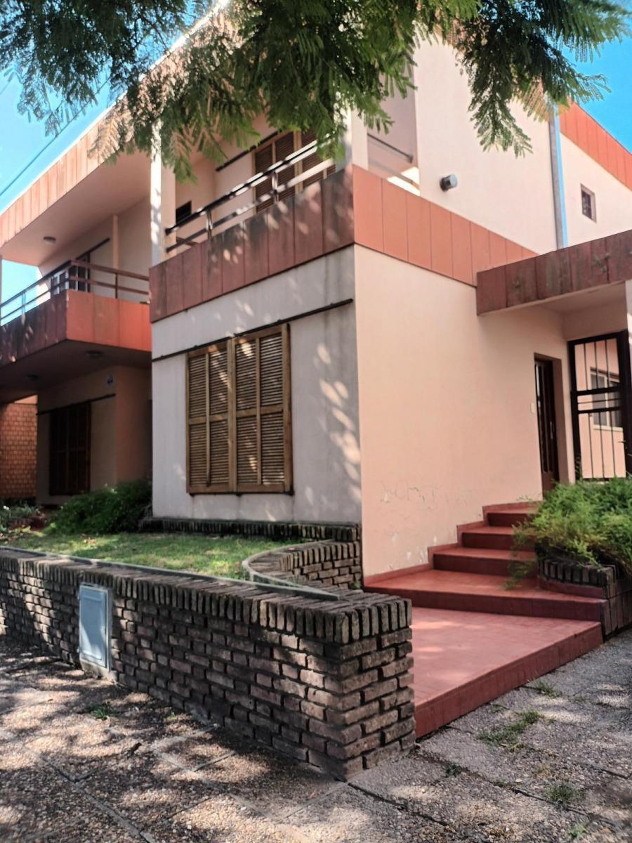 Imagen de la parte de afuera de la casa 6